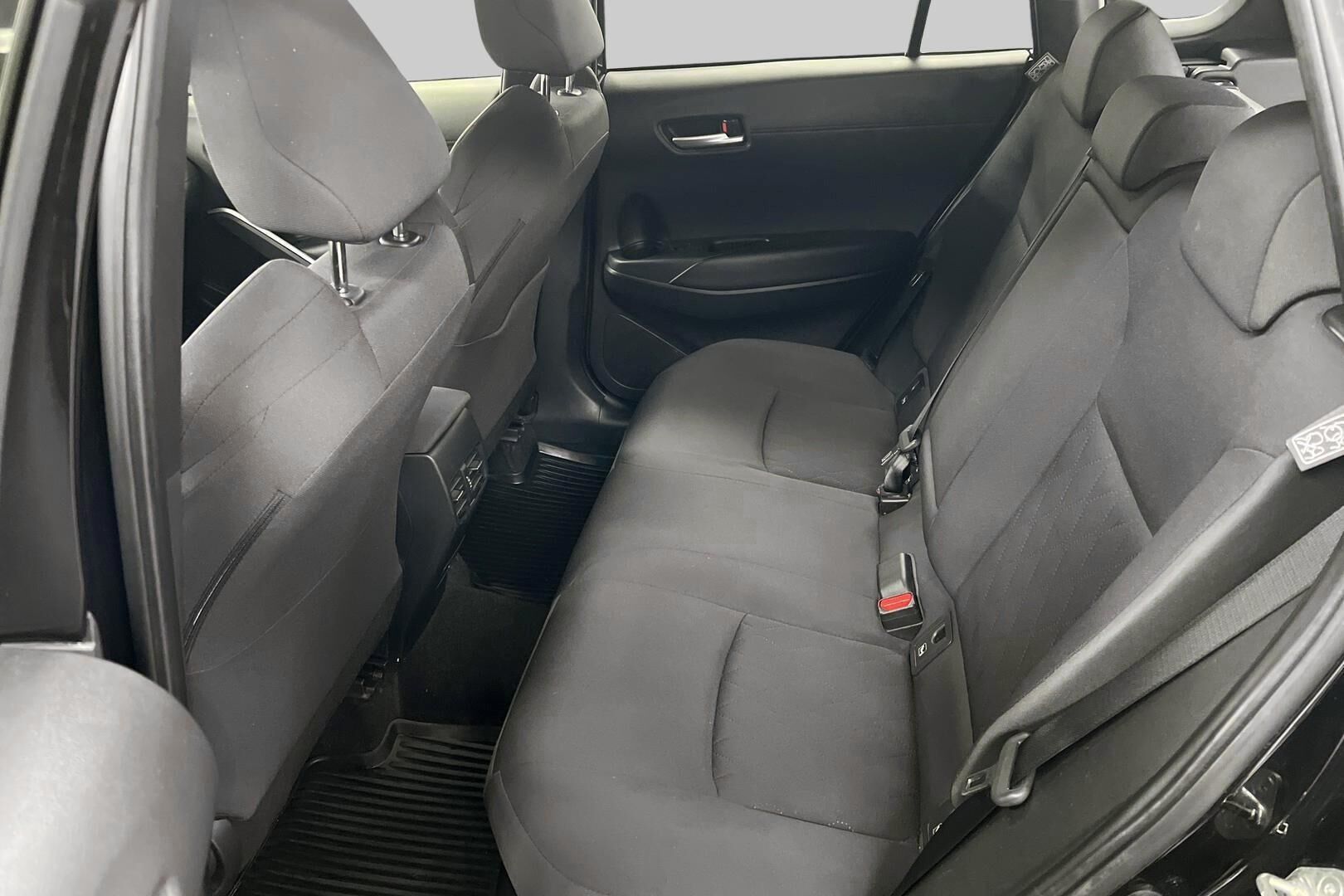 Toyota Corolla Cross iso kuva 9