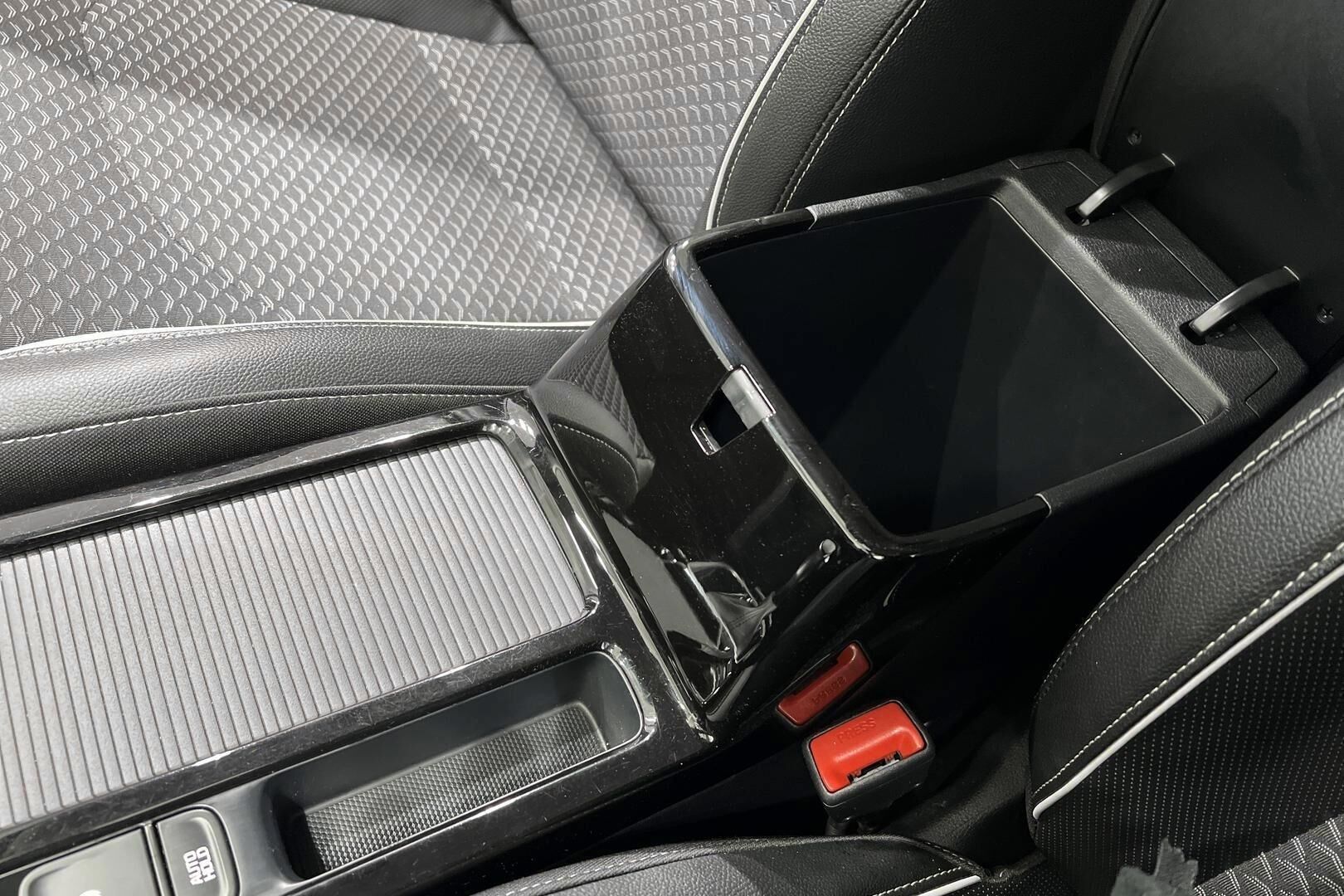 Kia XCeed iso kuva 21