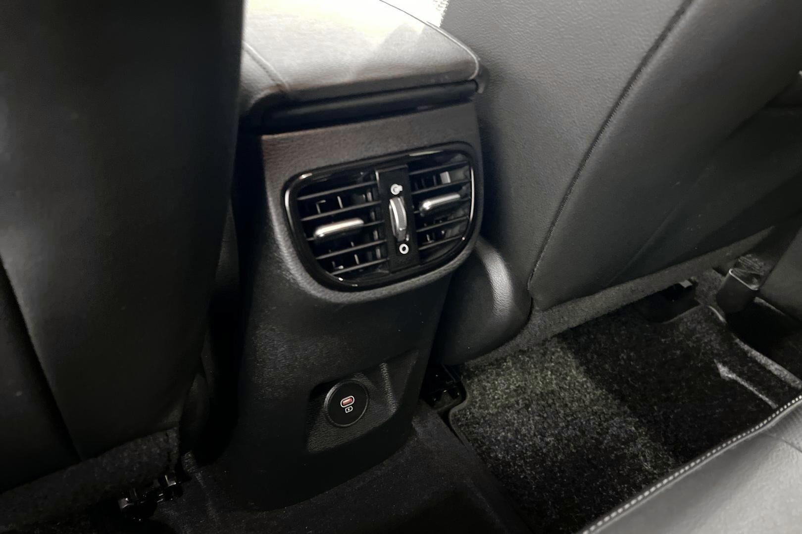 Kia XCeed iso kuva 26