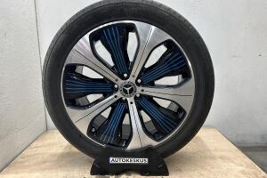 Mercedes-Benz EQC esikatselu 22