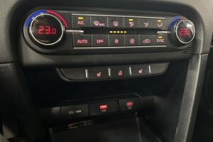 Kia Ceed esikatselu 18