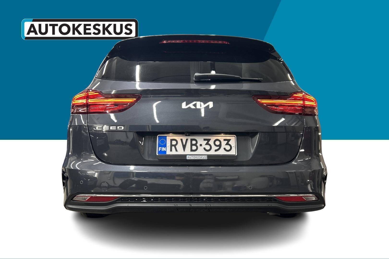 Kia Ceed iso kuva 6