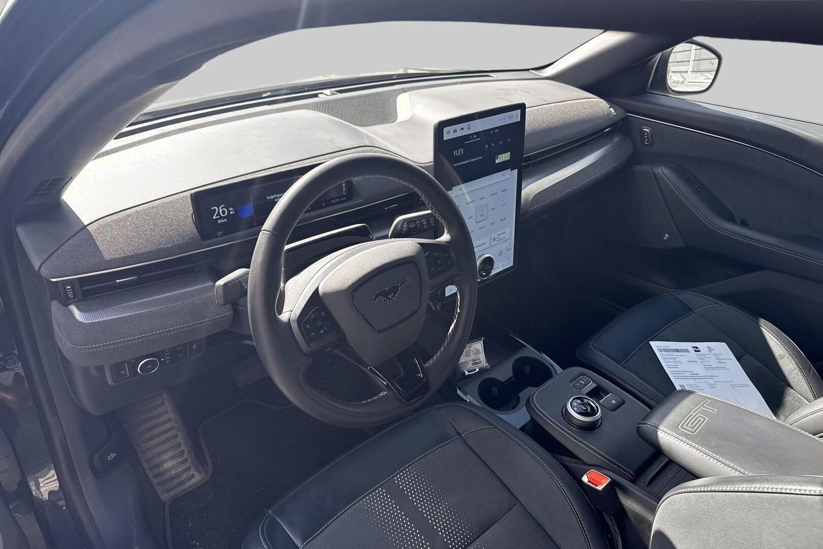 Ford Mustang Mach-E iso kuva 2