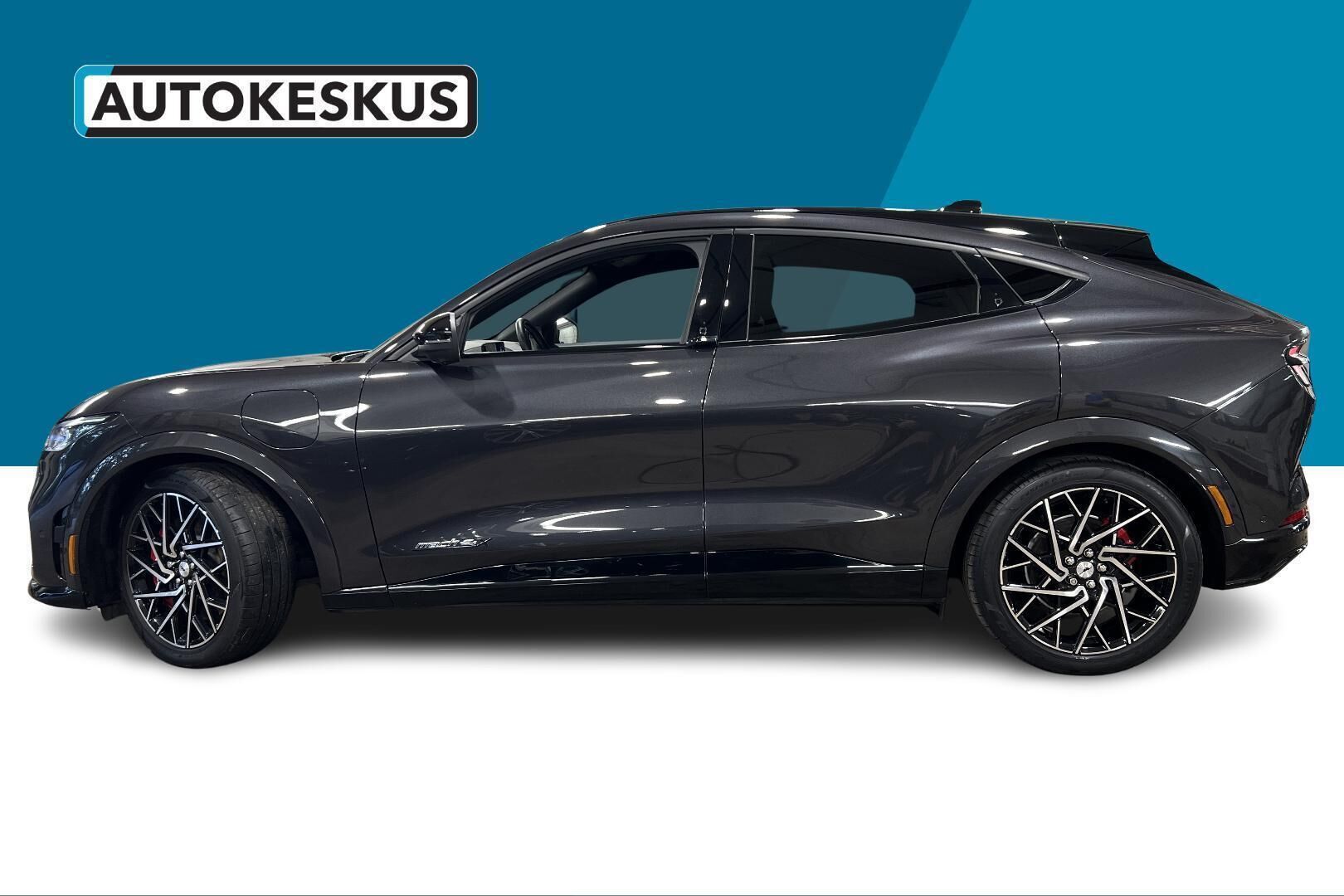 Ford Mustang Mach-E iso kuva 7
