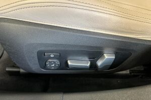 BMW i4 esikatselu 15