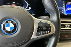 BMW i4 esikatselu 21