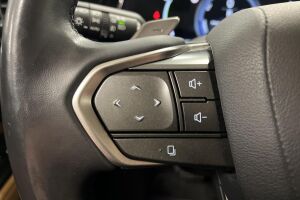 Lexus NX esikatselu 17