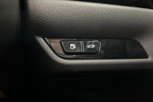 Lexus NX esikatselu 19