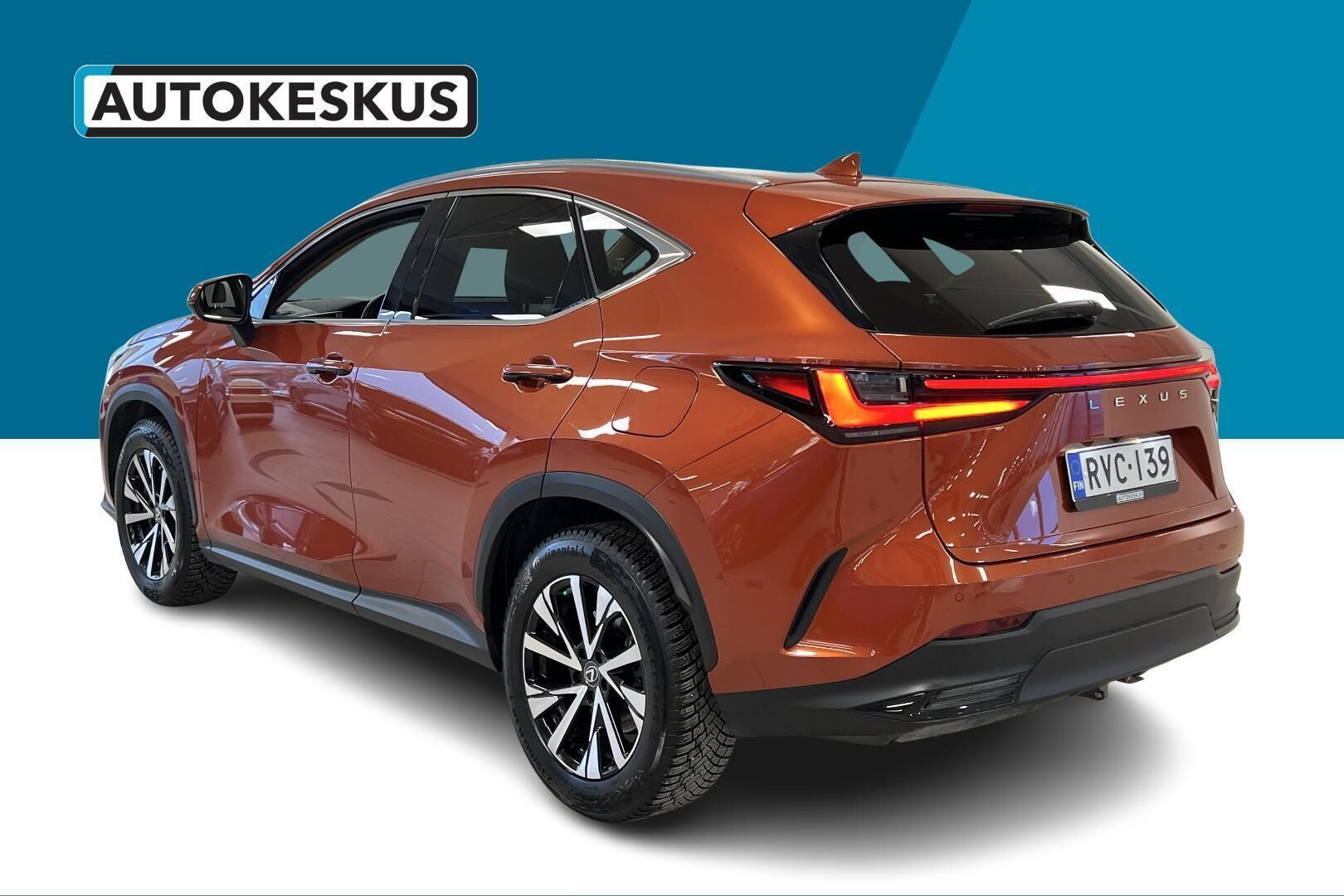 Lexus NX iso kuva 7