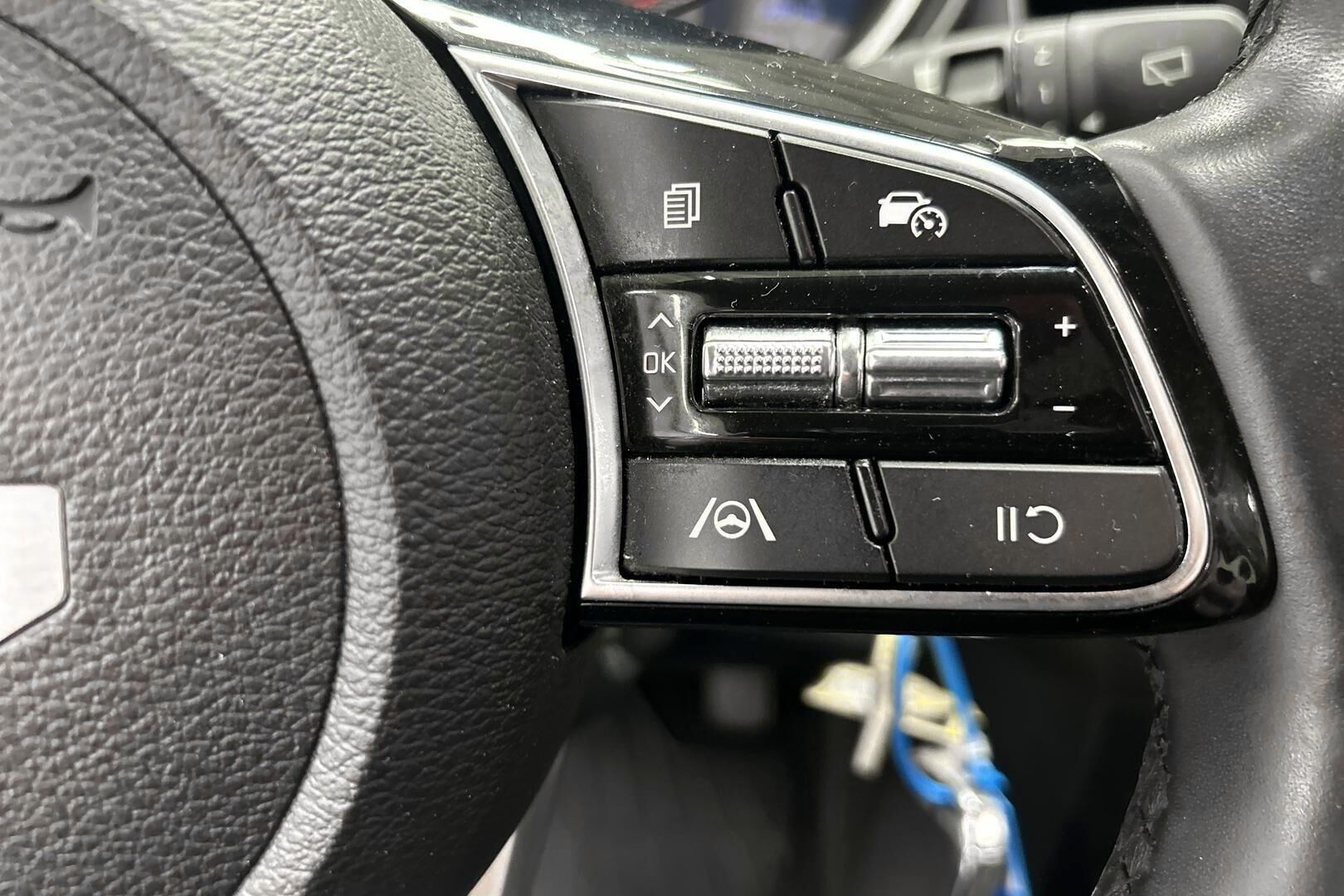 Kia Ceed iso kuva 17