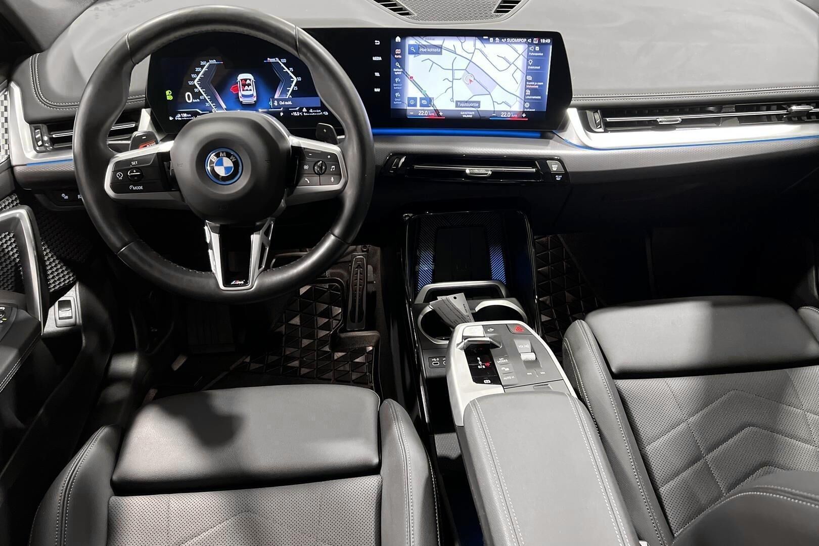 BMW X1 iso kuva 9
