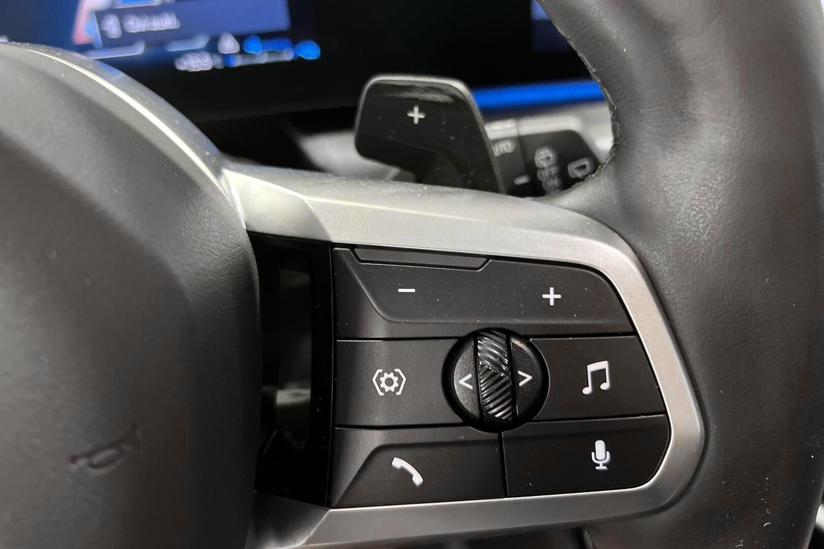 BMW X1 iso kuva 23