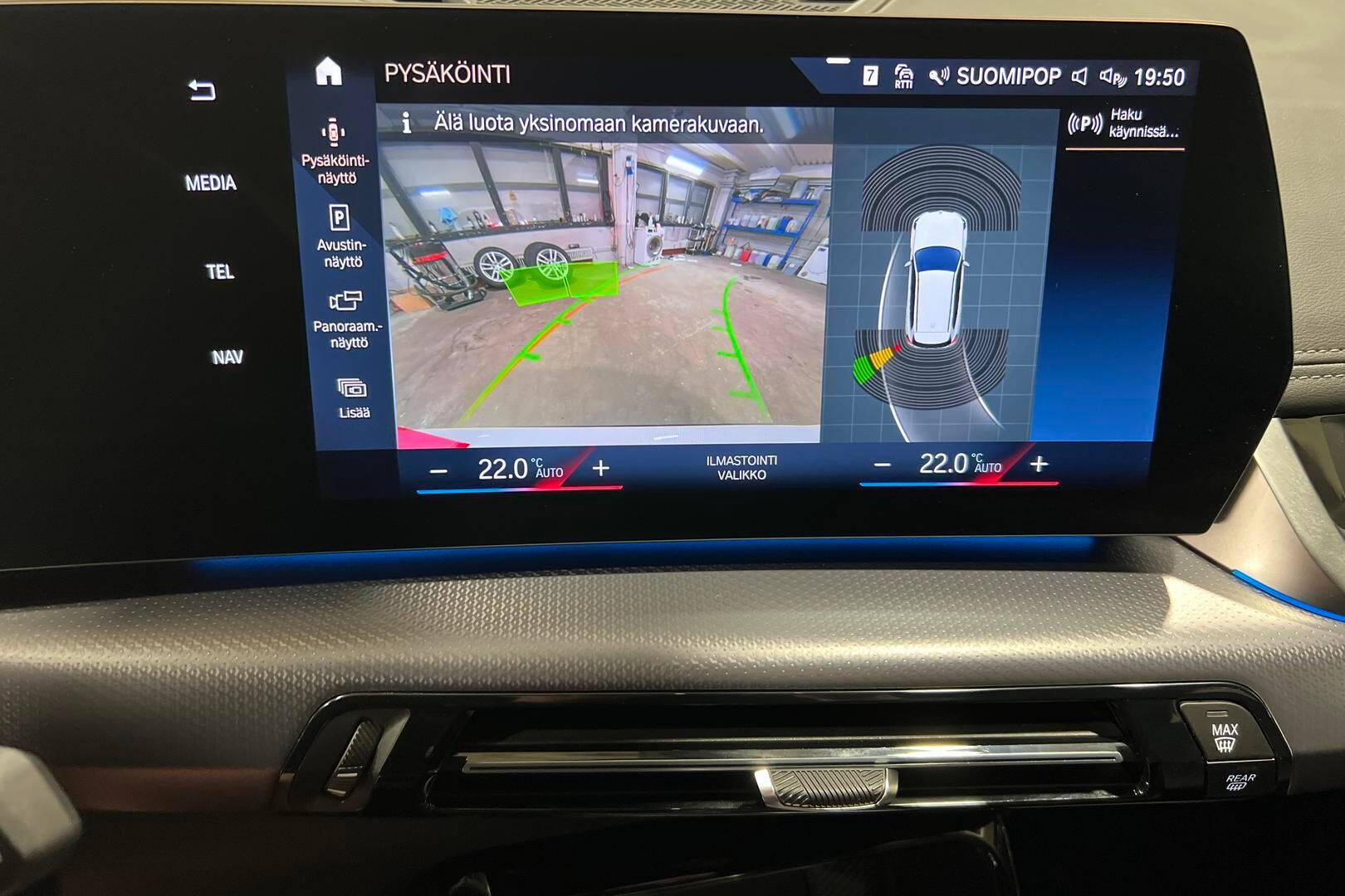 BMW X1 iso kuva 18