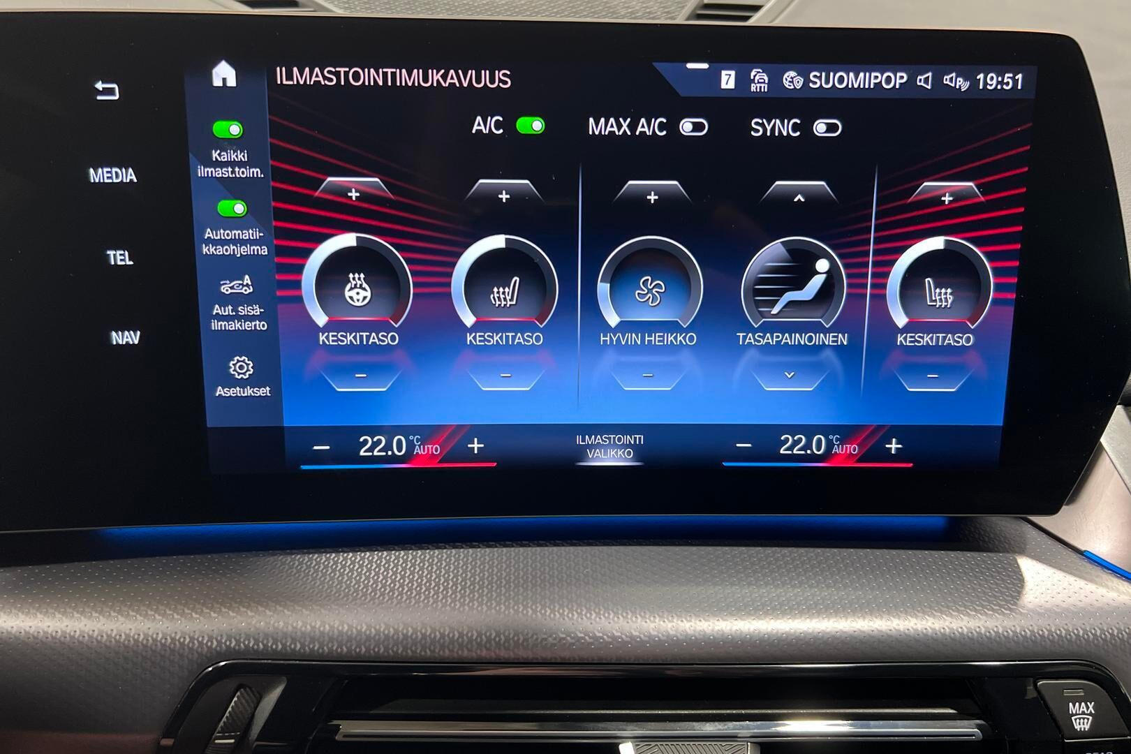 BMW X1 iso kuva 19