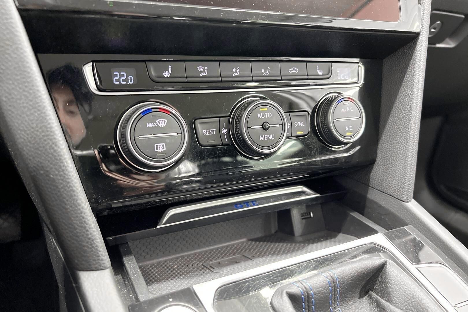 Volkswagen Passat iso kuva 18