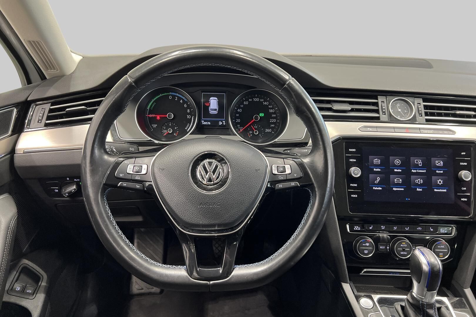 Volkswagen Passat iso kuva 28