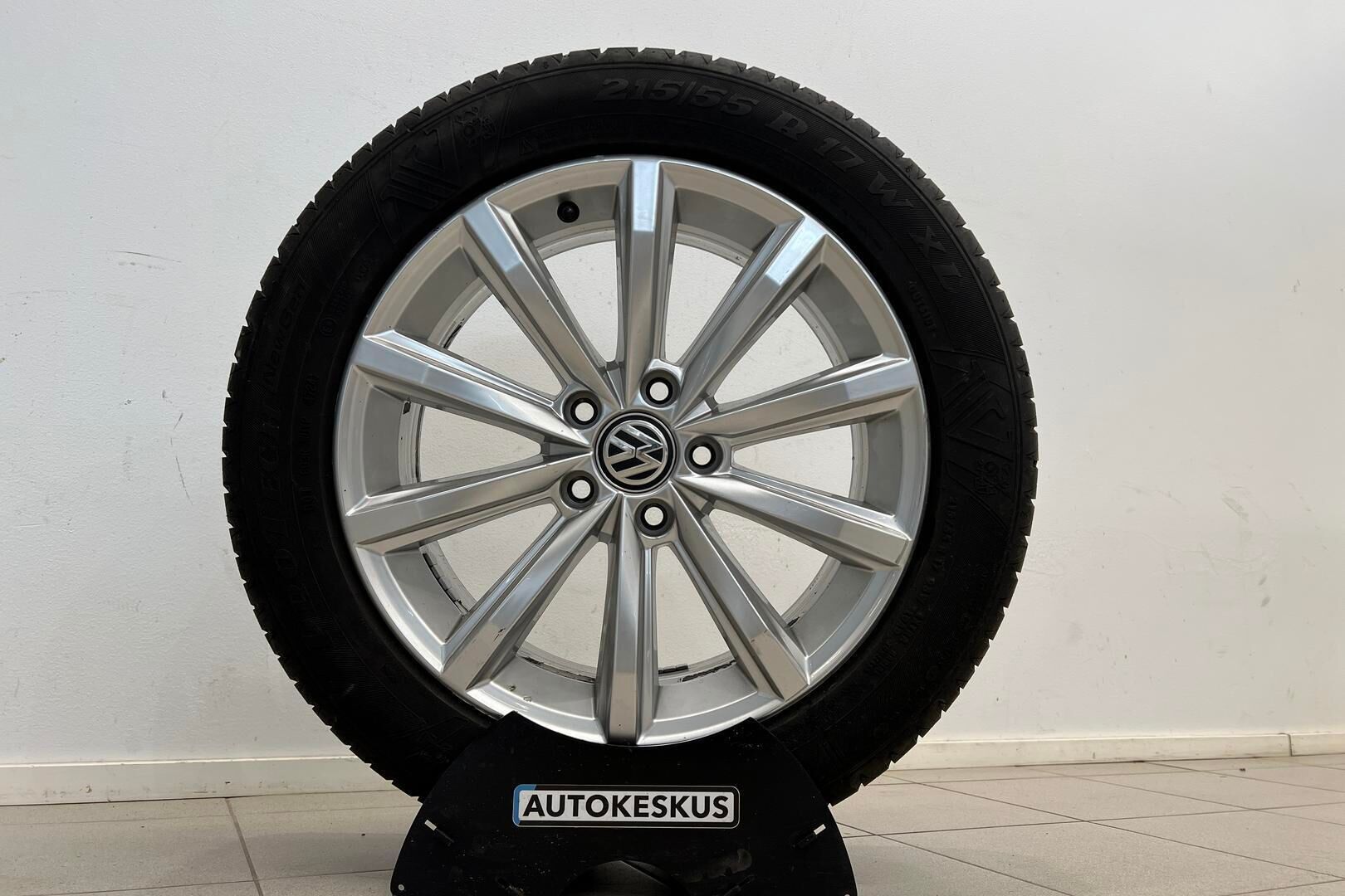 Volkswagen Passat iso kuva 29