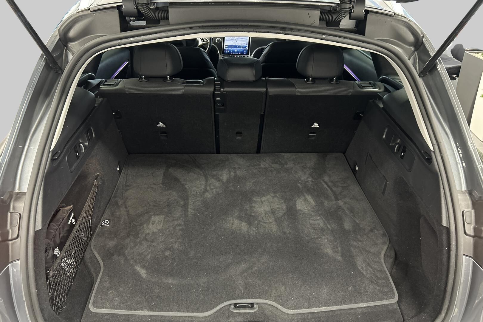 Mercedes-Benz GLC iso kuva 11