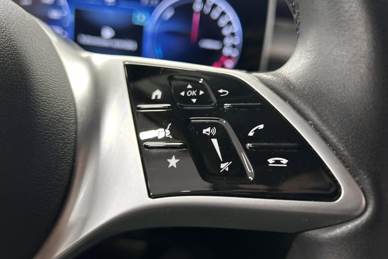 Mercedes-Benz GLC iso kuva 31