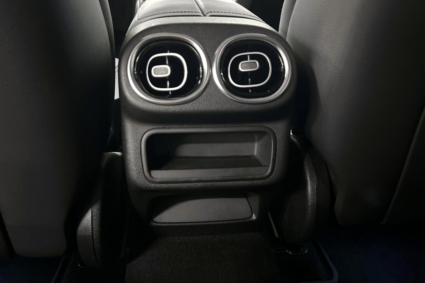 Mercedes-Benz GLC iso kuva 23