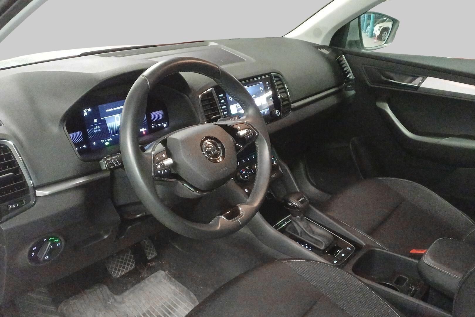 Skoda Karoq iso kuva 2