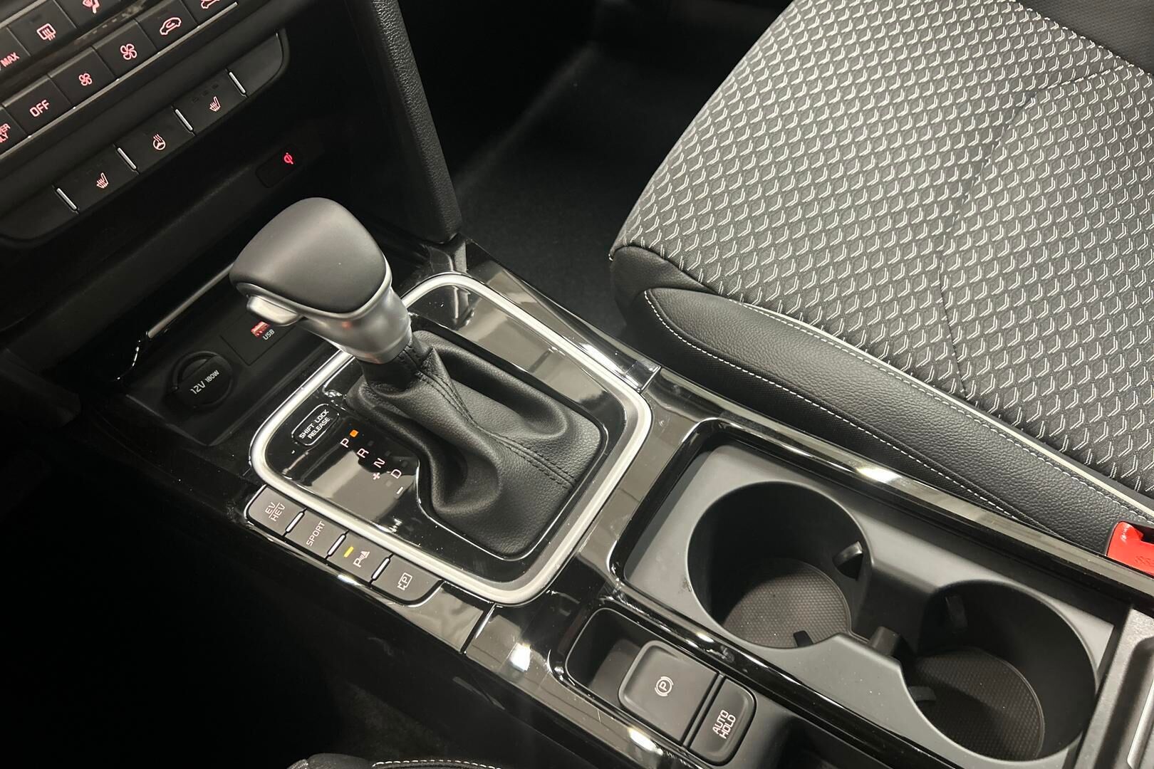 KIA XCeed iso kuva 20