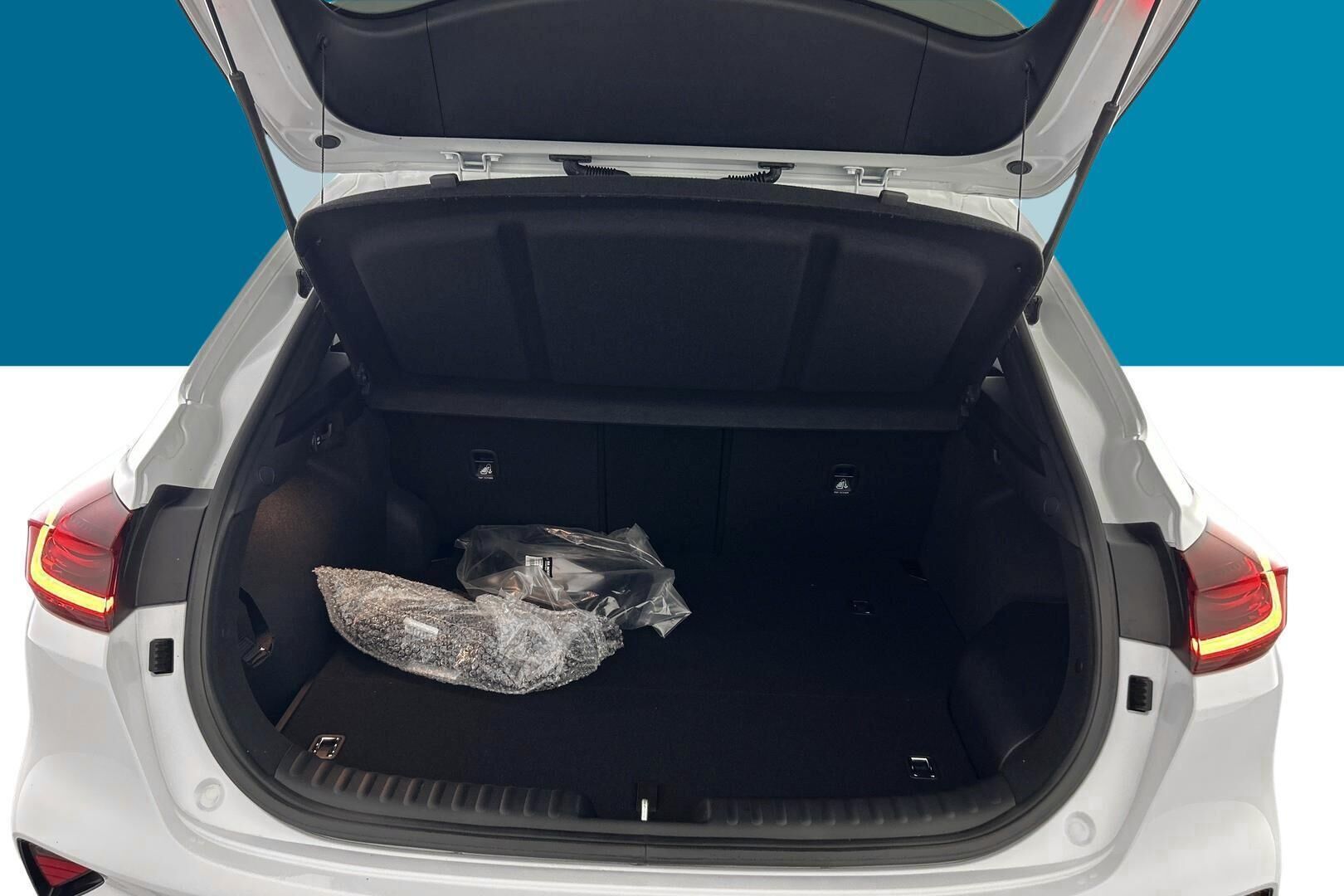 KIA XCeed iso kuva 11