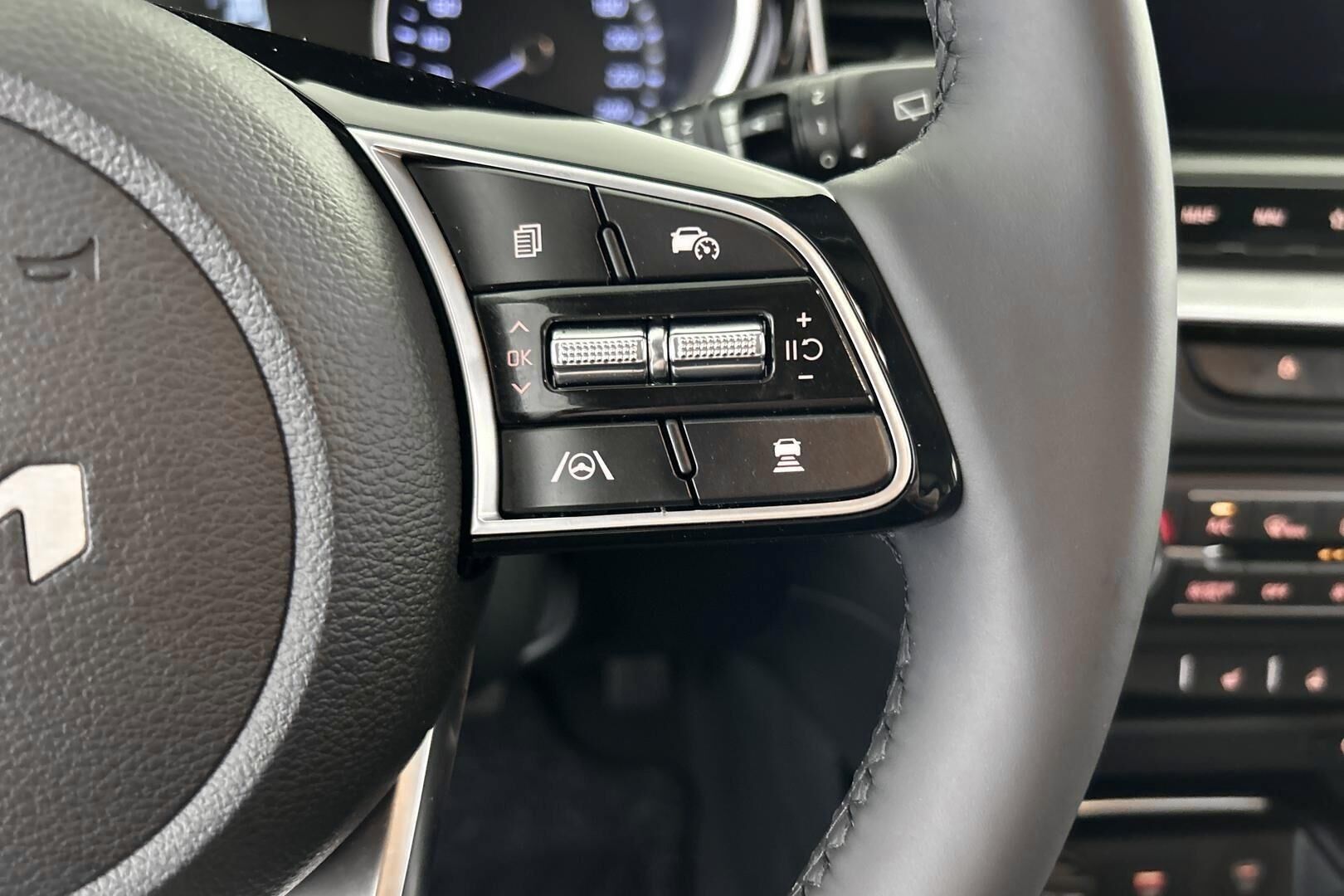 KIA XCeed iso kuva 24