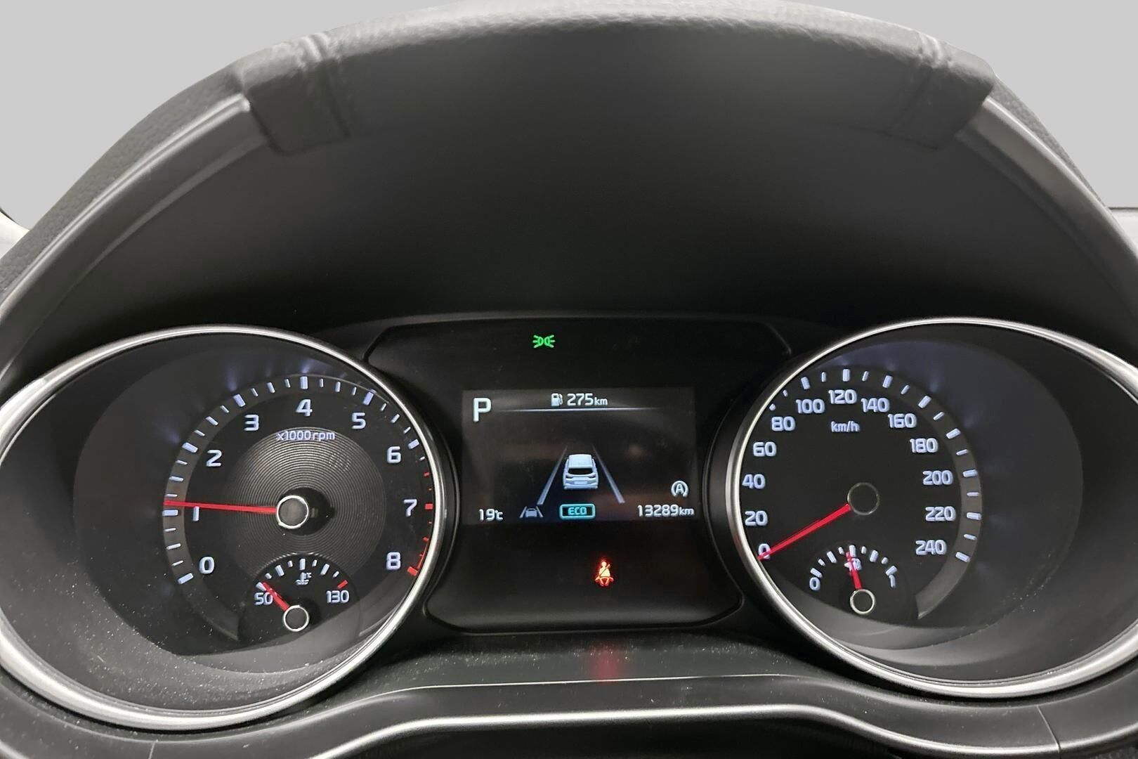 Kia Ceed iso kuva 8