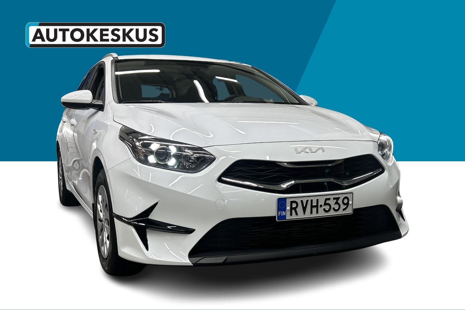 Kia Ceed iso kuva 15