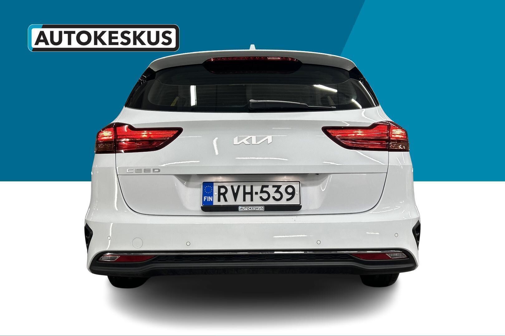 Kia Ceed iso kuva 16