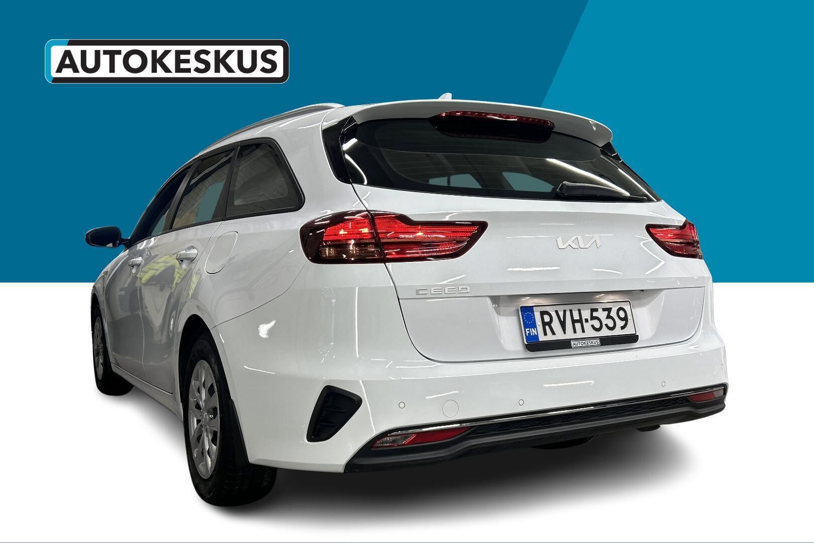 Kia Ceed iso kuva 4