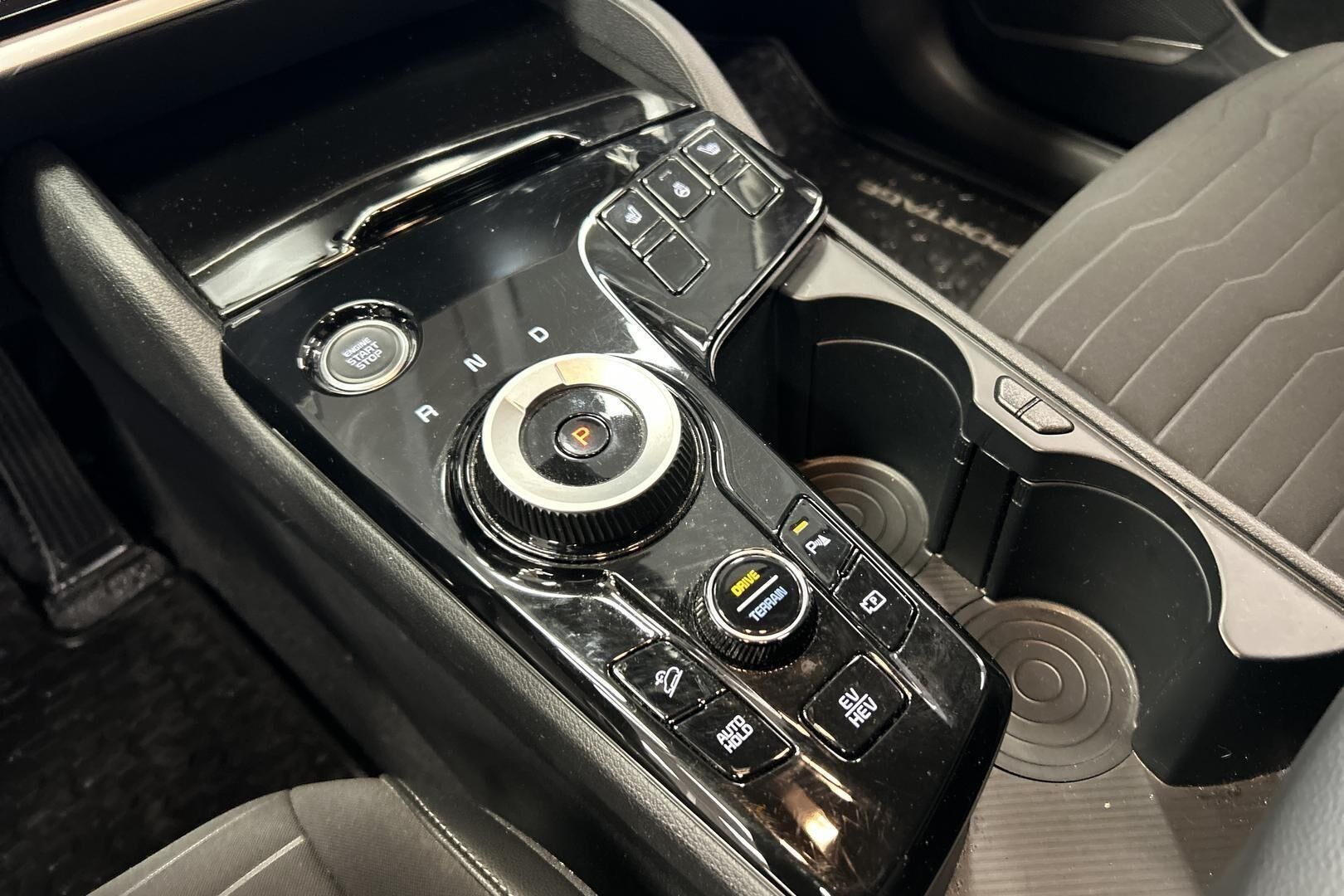 Kia Sportage iso kuva 19