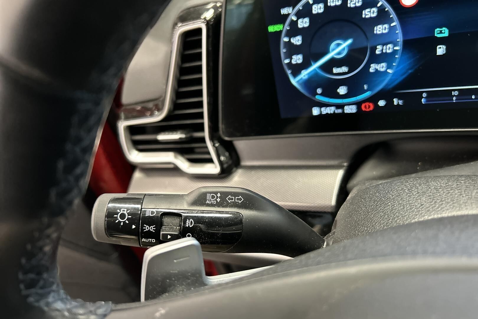 Kia Sportage iso kuva 22