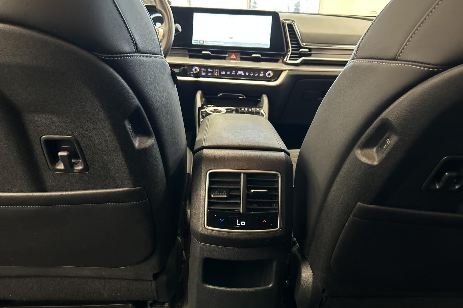 Kia Sportage iso kuva 27