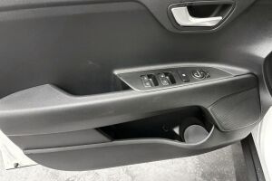 Kia Stonic esikatselu 12