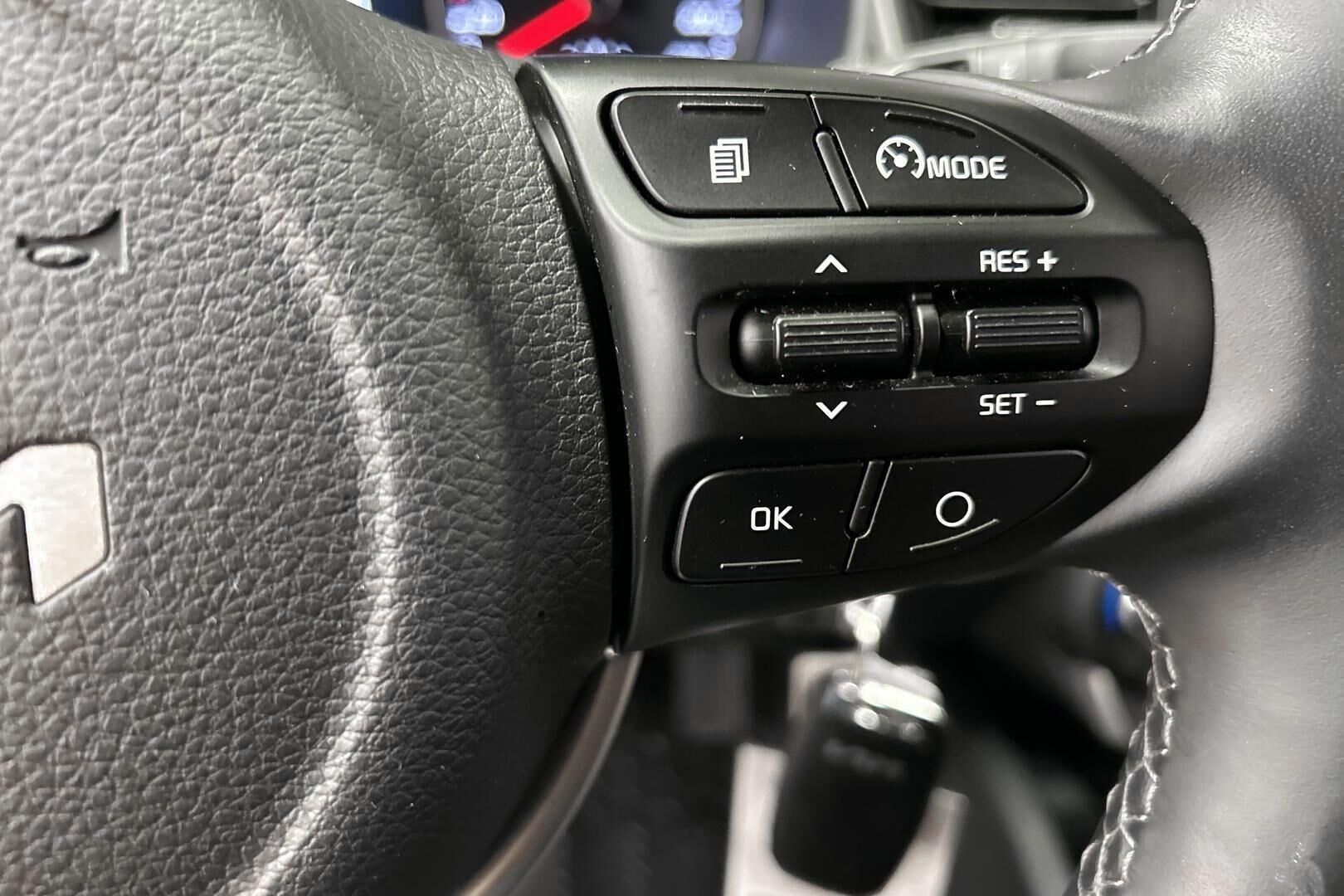 Kia Stonic iso kuva 14