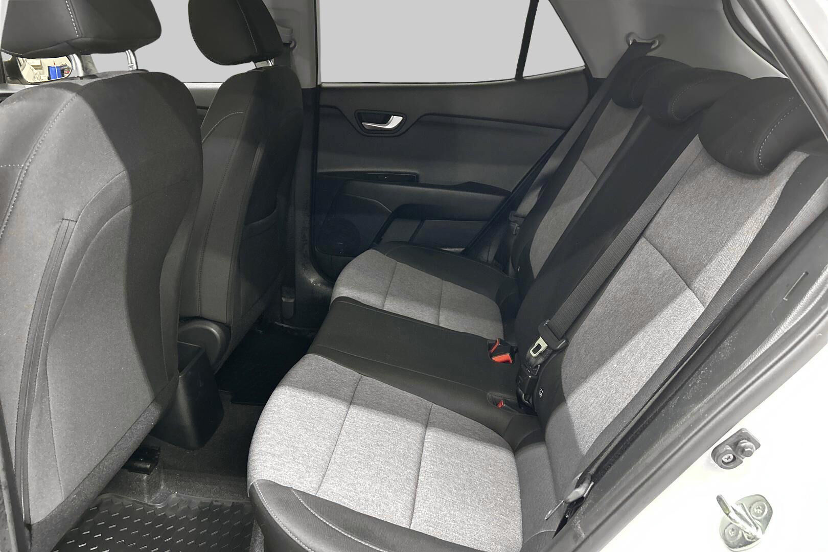 Kia Stonic iso kuva 9