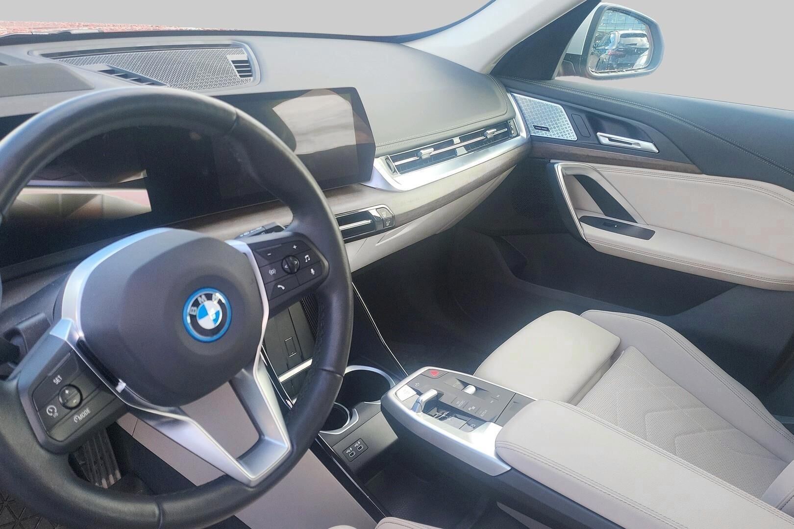 BMW X1 iso kuva 0