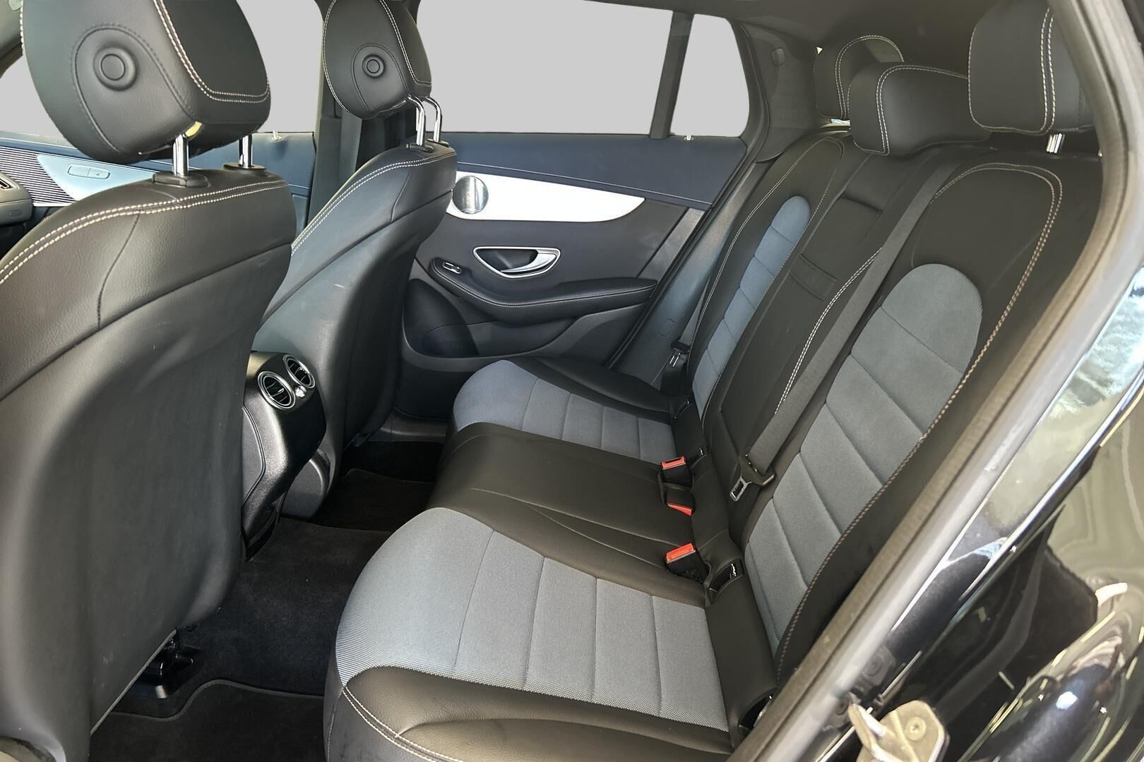 Mercedes-Benz EQC iso kuva 9