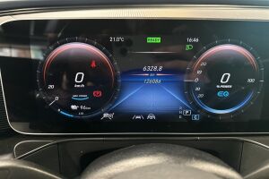 Mercedes-Benz EQC esikatselu 6