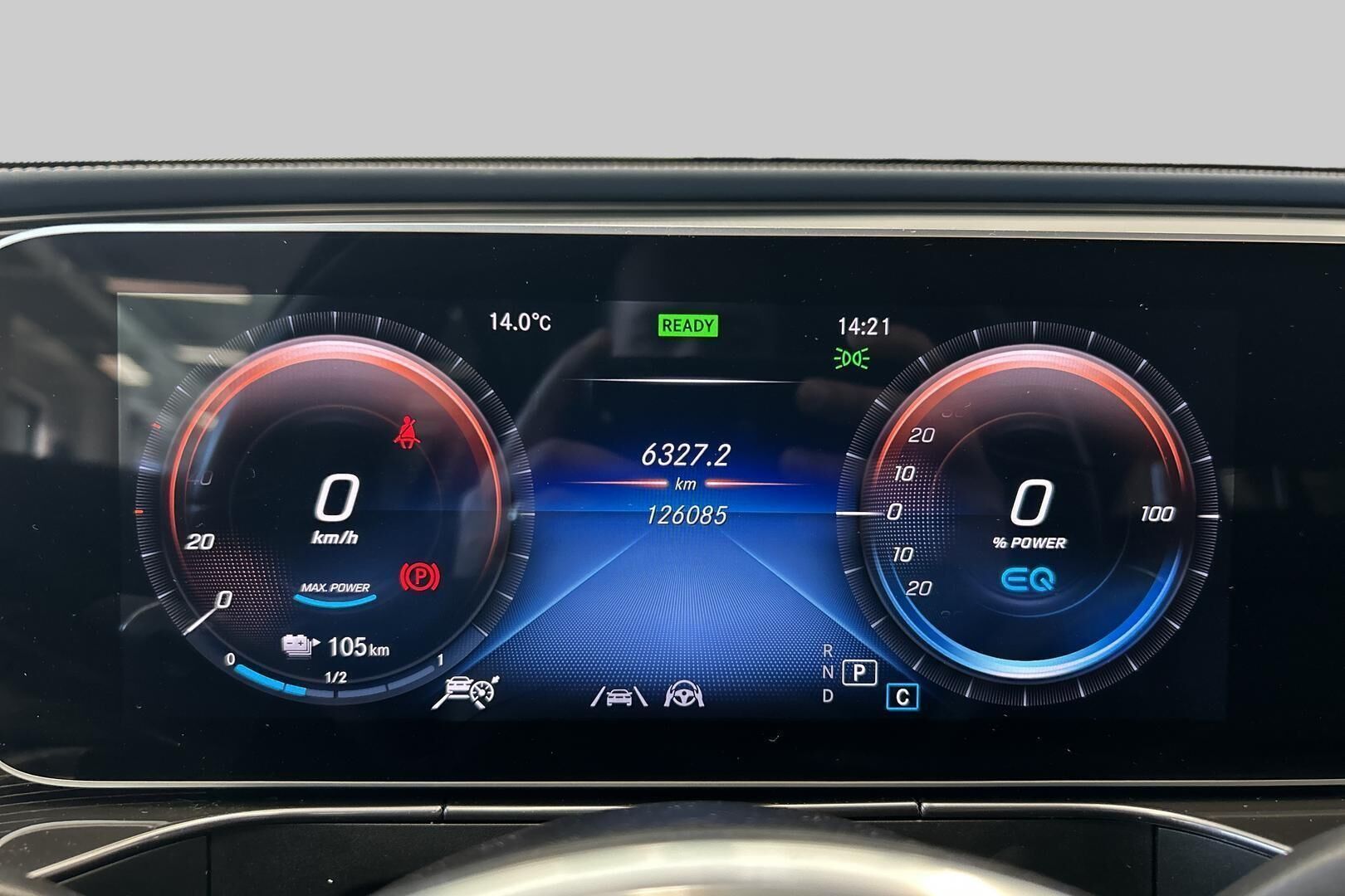 Mercedes-Benz EQC iso kuva 16