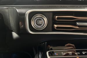 Mercedes-Benz EQC esikatselu 9