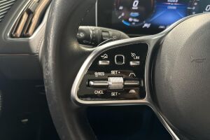 Mercedes-Benz EQC esikatselu 12