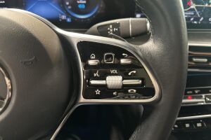 Mercedes-Benz EQC esikatselu 25