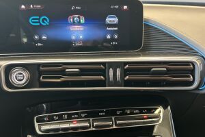 Mercedes-Benz EQC esikatselu 30