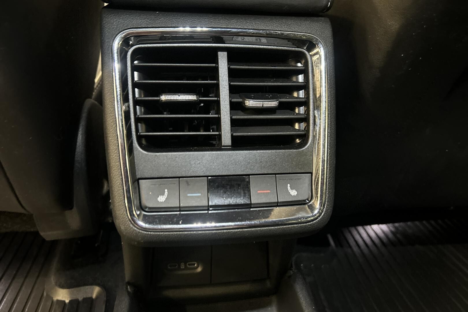 Skoda Enyaq iso kuva 21