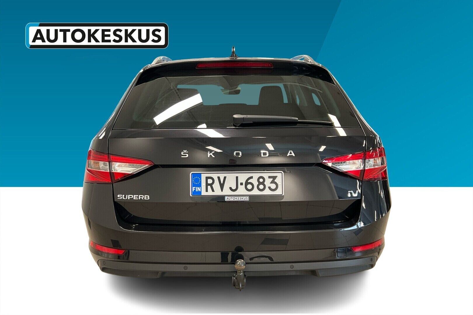 Skoda Superb iso kuva 2