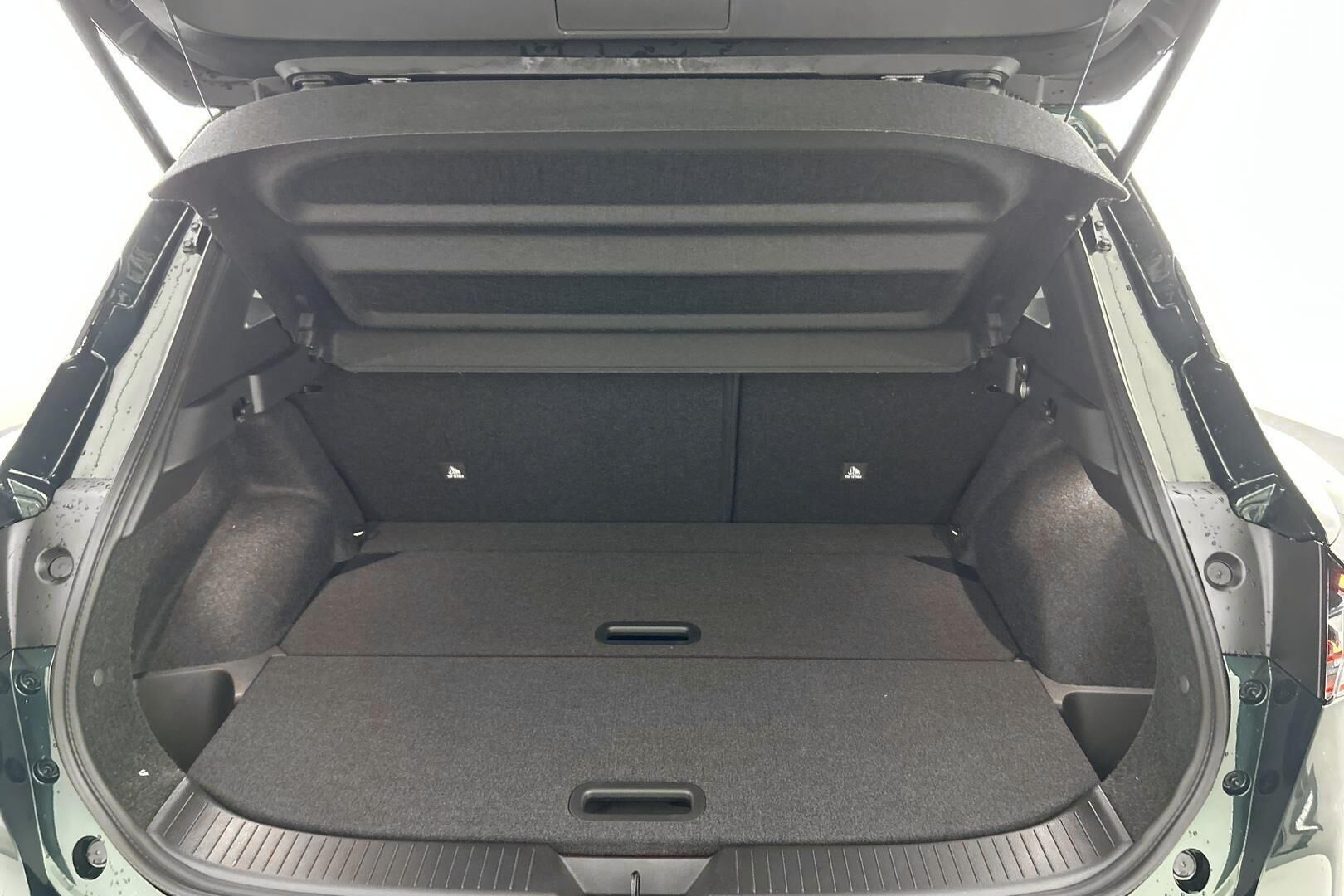 Skoda Superb iso kuva 48