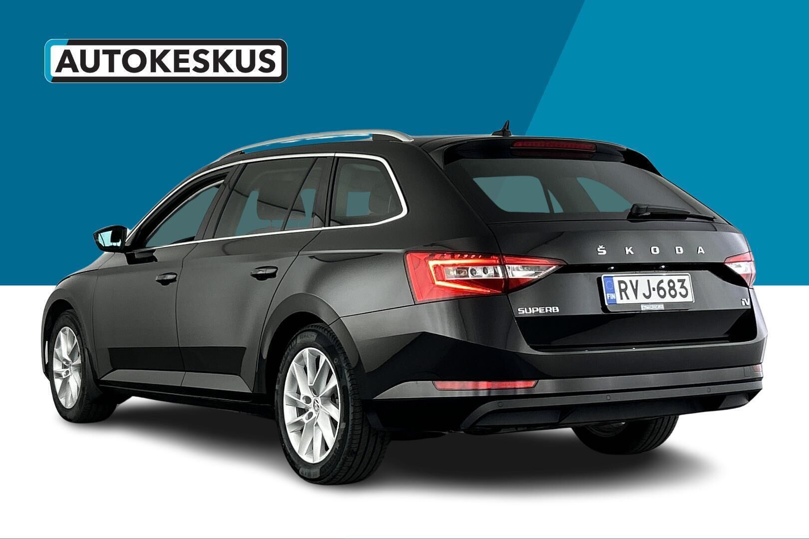 Skoda Superb iso kuva 7